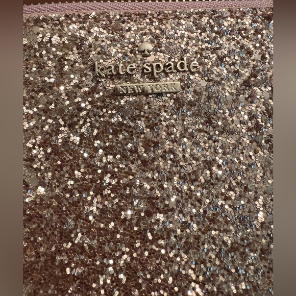 Kate Spade New York Rose Gold Wristlet NWOT - Picture 2 of 15